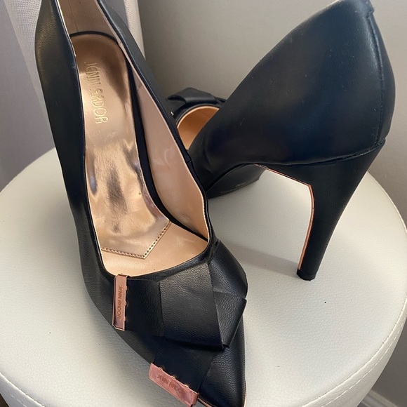 Women’s Black Pointed Toe Bow Pumps High Heels Size 9.5 - Picture 8 of 12